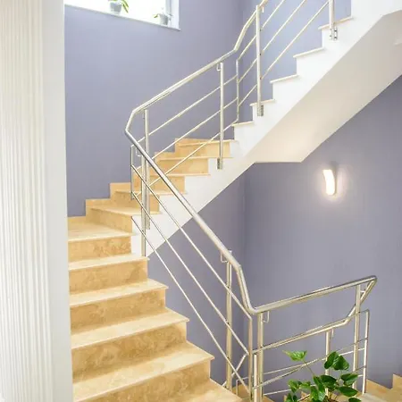 فندق Pensiunea Mara تيشيرغيول